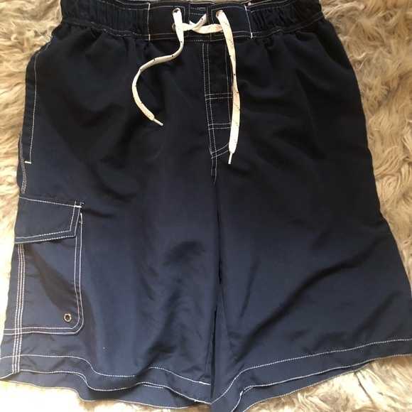 St John’s Bay Men’s Swim Trunks Sz M Navy - Picture 1 of 7